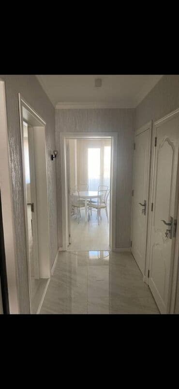 7 ci mikrorayon yeni tikili: 28 may metrosunun yaxınlığında xim qorodokun binalarında 9 mertebeli — 5