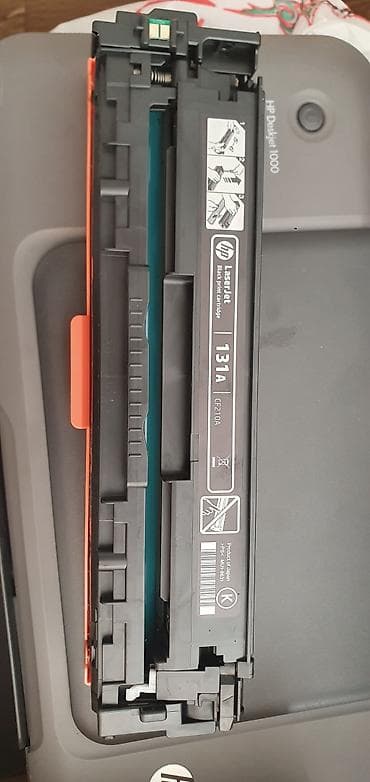 cartridge: HP LaserJet 131A (CF210A) orijinal qara toner kartrici - Növ: Black — 1