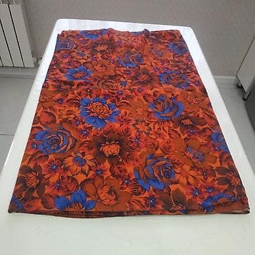 Yun: Sandiq mali qedimi parcalar teze,ipek,vilur,mexmer parcalar var — 2