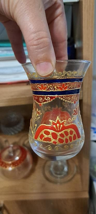 Armudu stəkanlar, rəng - Qızılı, Şüşə, 1 əd