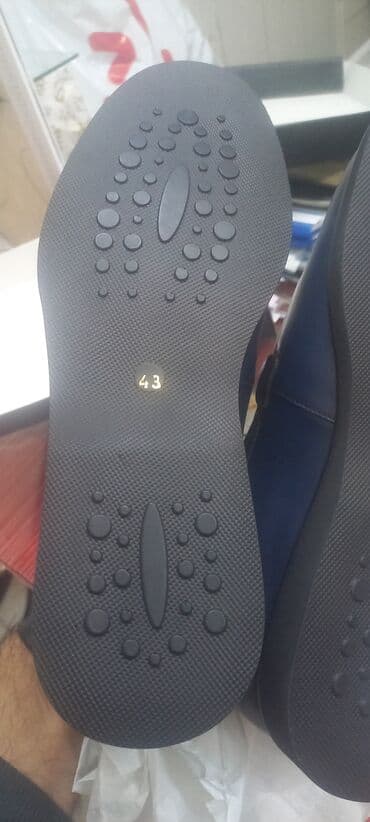 Kişi ayaqqabıları: Ayakqabi bir dəfə geymişəm təmiz dəridi baha alamişam bilən bilir — 3