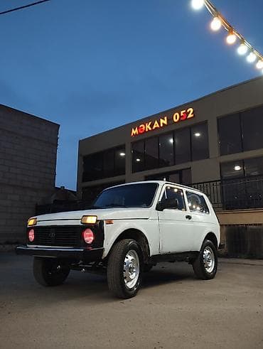 VAZ (LADA) 4x4 Niva: 1.6 l | 1978 il 22111 km Ofrouder/SUV