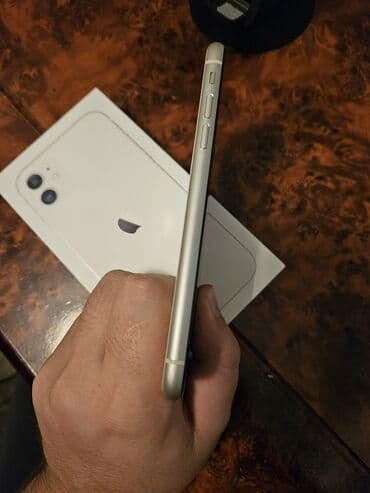 Kasalar: IPhone 11, Ağ, Face ID — 3