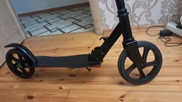 трюковой самокат в бишкеке: Şəhər üçün böyük təkərli skuter - Rəng: qara, minimalistik dizayn - — 2