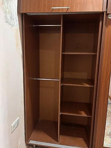 qapi taxda: Sürgülü qapılı paltar şkafı - Material: laminat/LDSP ağac teksturalı — 1