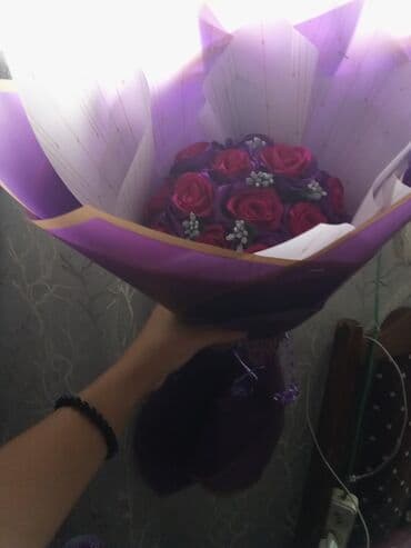 qızıl gül buketi: Məhsul: Dekorativ gül buketləri Təsvir:0553817438 nömrəsi ile elqe — 5