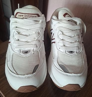 New Balance idman ayaqqabıları - Model: New Balance 990 stilində — 2