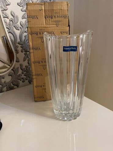 xrustal vaz: Bir vaza, Xrustal — 5