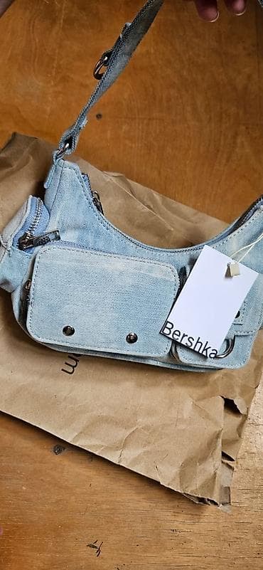 Çantalar: Bershka brendi, açıq mavi çanta. Yenidir, hec istifade olunmayib — 3