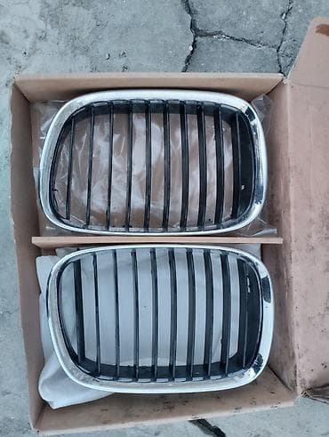 BMW E39 1998 Ablisofqa Radiator Barmaqlığı.Qırağı Xrom İçi isə Qara lalafo.az -da BMW E39 1998 Ablisofqa Radiator Barmaqlığı.Qırağı Xrom İçi isə Qara