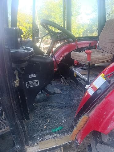 traktor 75: YTO EMF554X traktor - Güc: 55 a.g. (model indeksindən) - Yanacaq — 7