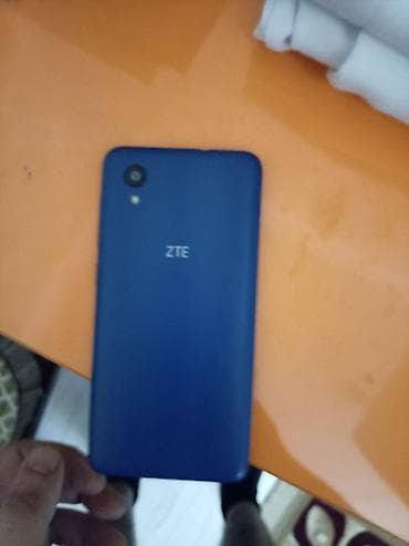 Kompüter, noutbuk və planşetlər: ZTE Blade L8, 16 GB, rəng - Mavi, Sensor — 2