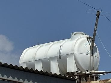 çenler: Bak, Plastik, 2000 l l, İşlənmiş, Ünvandan götürmə — 2