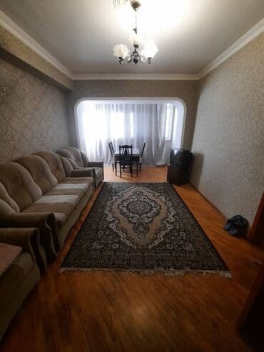 28 may metro: 28 May,Səməd Vurğun parkı yaxınlığında,Spar marketin yanında,ümumi — 1