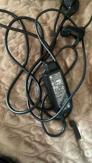 ноутбук 4070: HP noutbuk dəsti - Marka/model: HP (14-15.6" sinif korpus, qara rəng) — 1