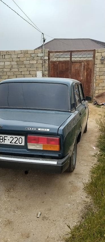 maşin vaz: VAZ (LADA) 2107: 0.6 l | 1995 il 1600000 km Sedan — 5