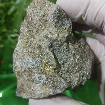 lüsturlar: Qızılı Pirit ( Pyrite ) + Yaqut ( Rubin ) tipli UV Floresan Qırmızı — 2