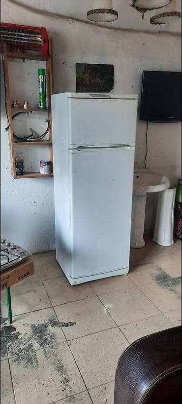 İşlənmiş 2 qapılı Stinol Soyuducu Satılır, rəng - Ağ, Dolab içi