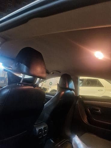 Volkswagen: Volkswagen Passat (ss) sedan – ağ rəng Xüsusiyyətlər: - Kuzov: sedan — 5