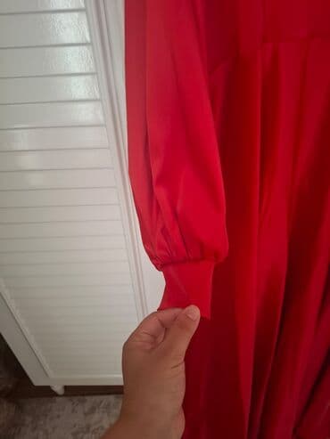 qirmizi kofta: Ziyafət donu, Maksi, M — 2