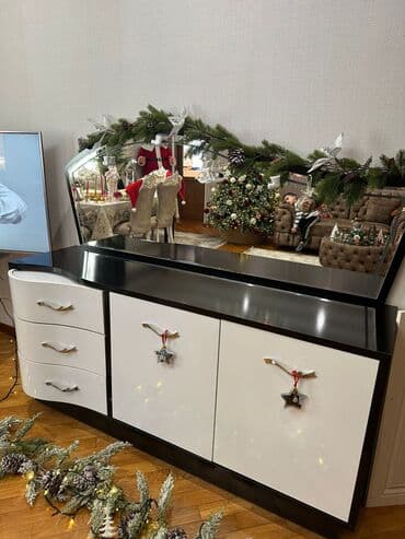 Komodlar: İşlənmiş, Güzgülü — 1