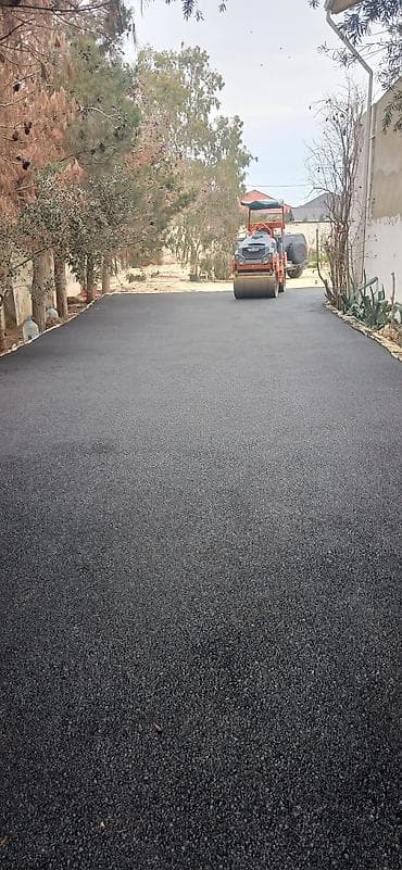 kredit plastik qapi pencere: Yüksək səviyyədə Asvalt işleri, asvalt qaşınmışı frez işleri görülür — 1