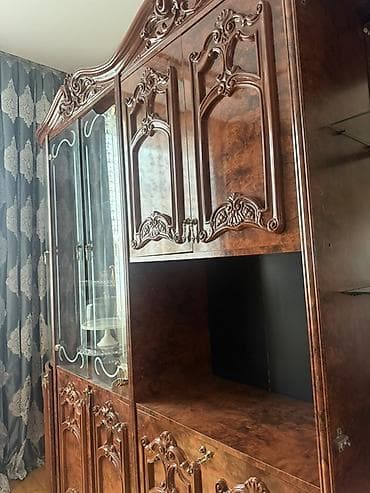 qapi setkalari: Klassik üslubda iri ölçülü qonaq otağı “stenka”sı. - Material: taxta — 4