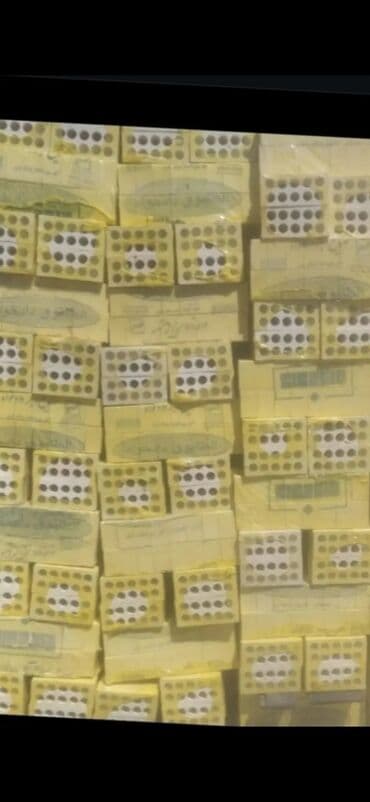 Dekarativ iran kərpicləri