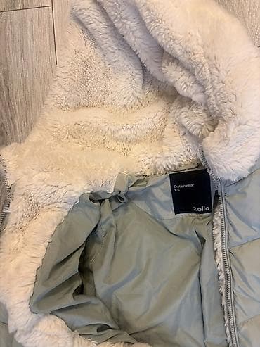 Qadın geyimləri: Zolla qadın qış kurtkası - Model: Outerwear, ölçü XS - Rəng: açıq — 2