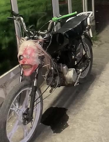 qaz: Kolleksiyaçıla və fərqli görünüş sevənlər üçün unikal motosiklet — 1