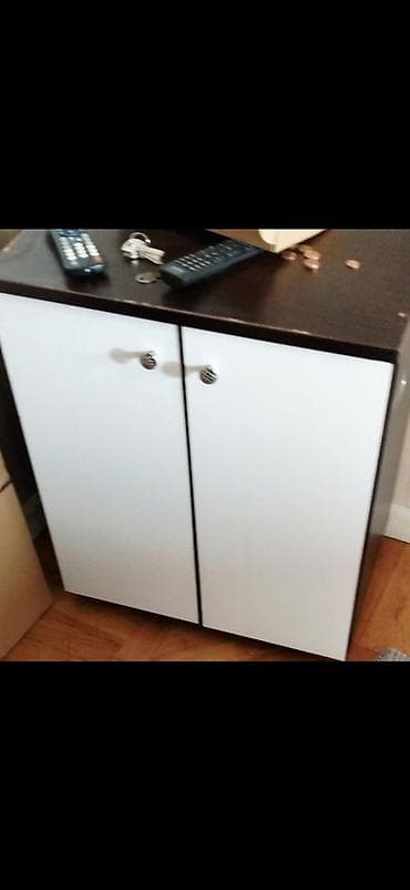 dolab kilidi: İki qapılı kompakt şkaf olculeri 67 x eni 54 x derinliyi 35 - Rəng: ağ — 1