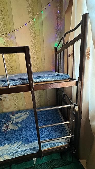 tekli carpayi: 2 qatlı yataq, kravat. Ailə istifadə edib. Hələdə möhkəm vəziyəttədir — 2