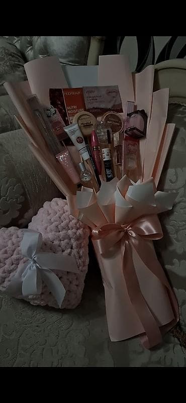 ideal ayaqqabi instagram: 💐 Kosmetik Buket – sadəcə 30 AZN 😍 Hədiyyə üçün ideal seçim 🎁 — 2