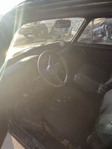 vaz 21 09: VAZ 2106 sedan - Korpus: 4 qapılı sedan, boz rəng - Mühərrik — 6