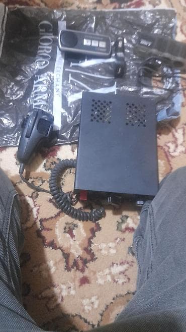 əl konsolu: Avtomobil üçün CB/radio rabitə dəsti Komplekt: - Avtomobil tipli — 1