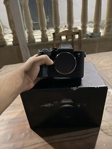 a7: Sony A7 iv body Salam aparati teze almiwam 2-3 defe cekiliw etmiwem — 1