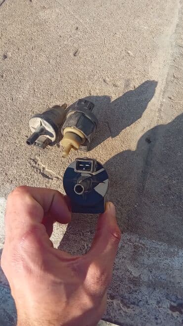 əks klapan: Chevrolet AVEO, 2011 il, Orijinal, ABŞ, İşlənmiş — 4