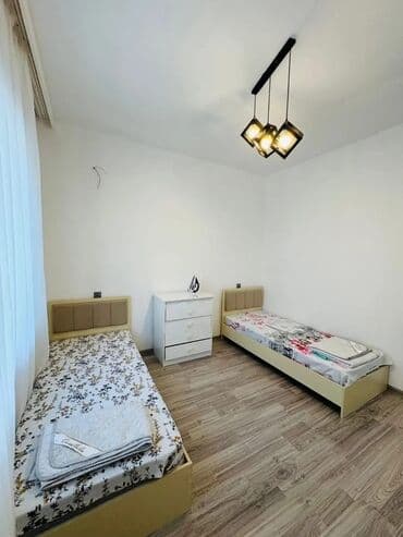 kirayə evlər bakı 2023: Satılır: Hovuzlu həyət evi - Fasadda ağ kərpic üslublu müasir bina — 1