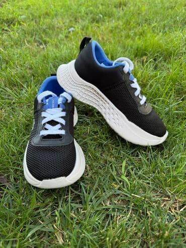 uwaq ucun tortlar: Krossovka, Oğlan üçün, 28, Lacoste — 3