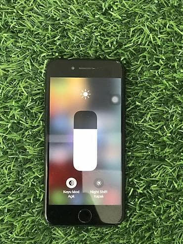 iphone 7 rose gold: IPhone 7, 32 ГБ, Черный — 3