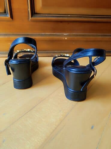 женские пляжные шлепанцы: Размер: 37, цвет - Черный, Б/у — 3