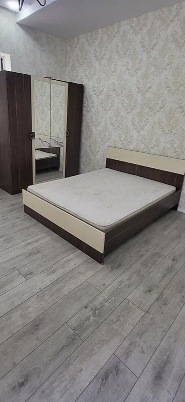 taxt doseyi: Kuxna mebeli 300 azn 2 neferlik taxt,ve — 4