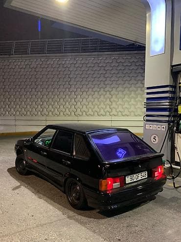 baqaj: Satılır: Qara rəngli 5 qapılı hetçbek. Ön/arkada optikalar standart — 6