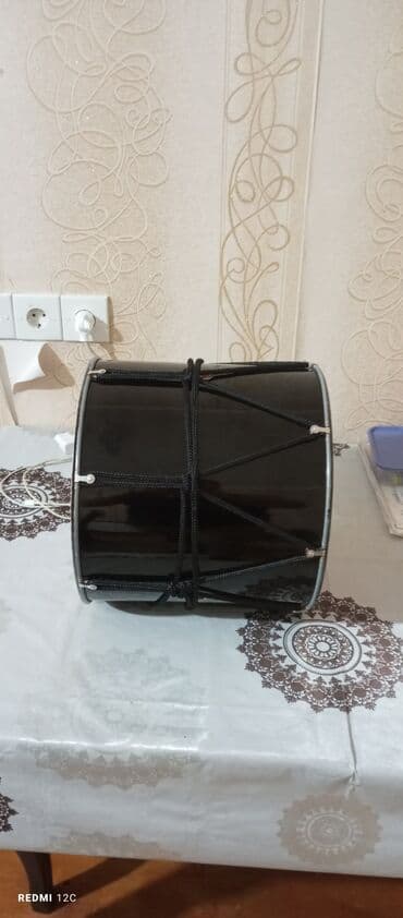 CD, DVD disklər və kassetlər: Nağara az işləmiş təcili satılır 120 azn tel 0516126000 — 3