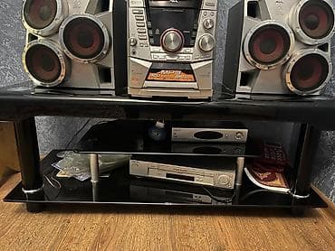 taxta iwlenmiw: Televizor altığı satılır işdənilim şüşədəndi hec bir qırığı yoxdu — 1