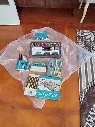 maket: PIKO HO miqyasında modellər toplusu. ALMANİYA istehsalıdır. JUNİOR — 1