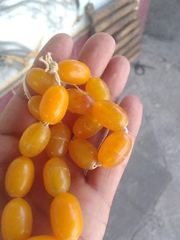 uşaq ucun slip pijama: Sarı-narıncı tonlarda, oval formalı boncuklardan ibarət iplənmiş dəst — 2