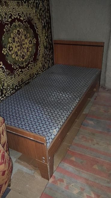 tek kravat: Təknəfərlik çarpayı, Matras ilə, Siyirməsiz — 1