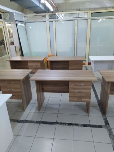 ofis masası 2. el: Yeni, İşçi üçün, Künc masa — 2