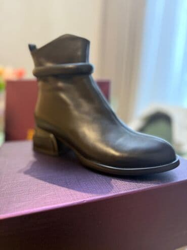 tangetka ayaqqabi modelleri: Qadın dəridən botilər – qara rəng - Material: hamar təbii dəri - — 2